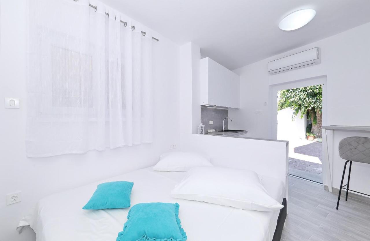 Silver Stars 1 Apartment *